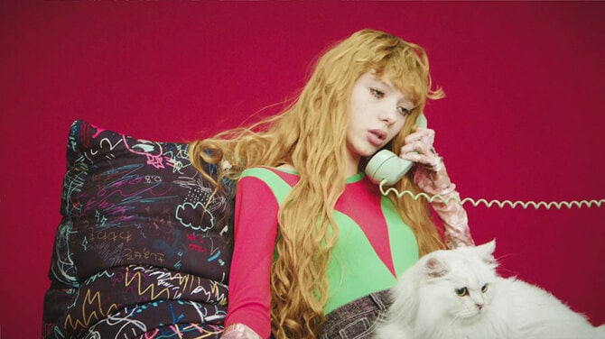 文具屋コーナーの試し書きがモチーフ ロゼトーゴ × とんだ林蘭さん