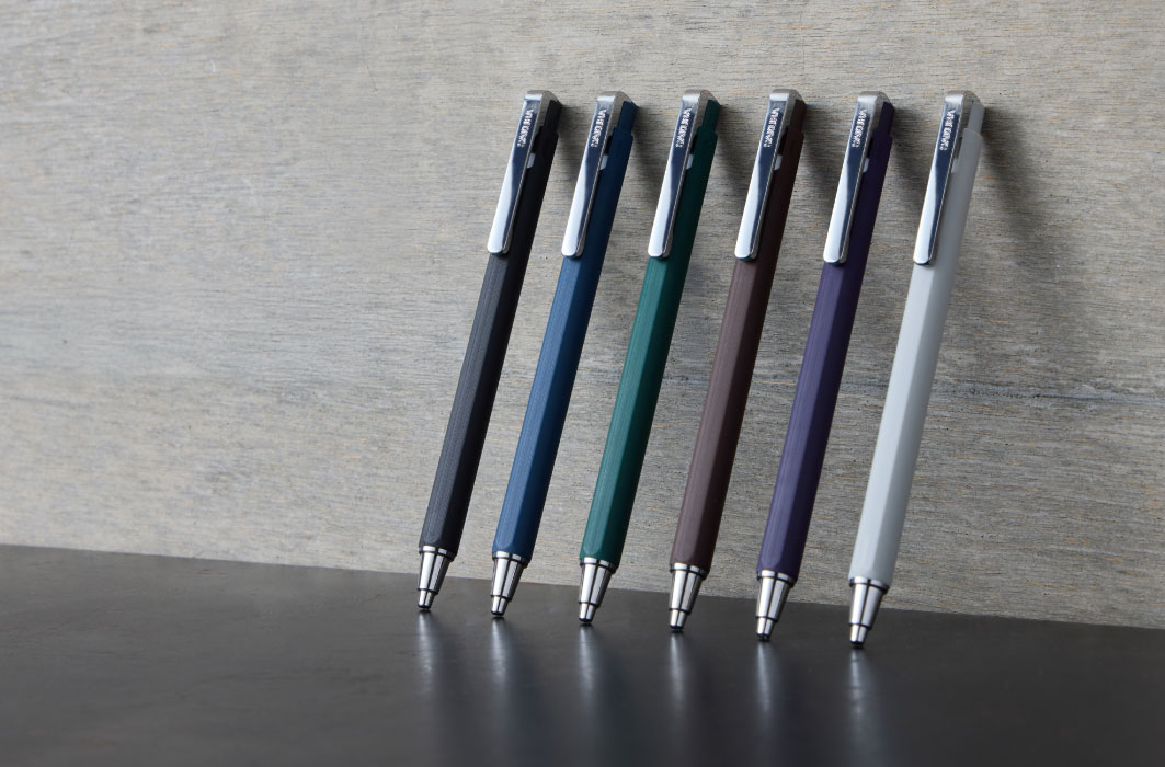 ボールサインiDシングル04 ペンシルブラック | サクラクレパス