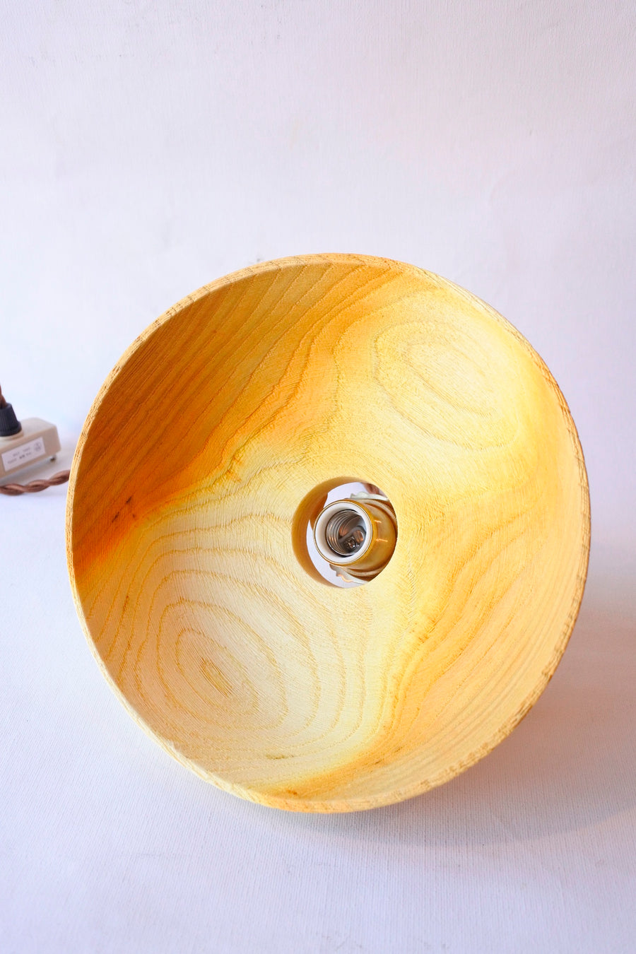 クラフトジャーナル│中矢嘉貴｜木のランプシェード no.24 ニガキ