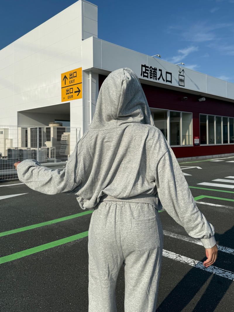 クロップドスウェットセットアップ DPB73472 – CRAMMY