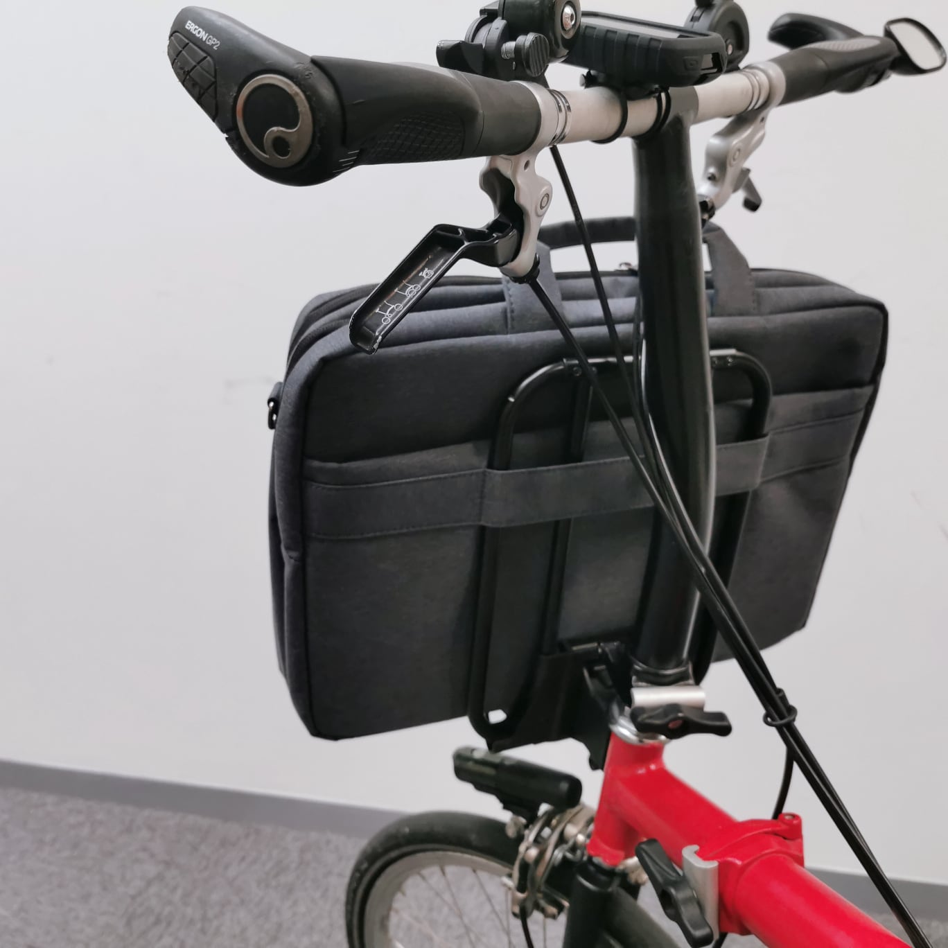 オリジナルBromptonフロント・バッグ – Critical Cycling