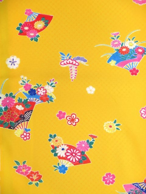 七五三セール！＞ 3歳 女の子 総柄の子供着物 合繊 単品【黄色 牡丹に