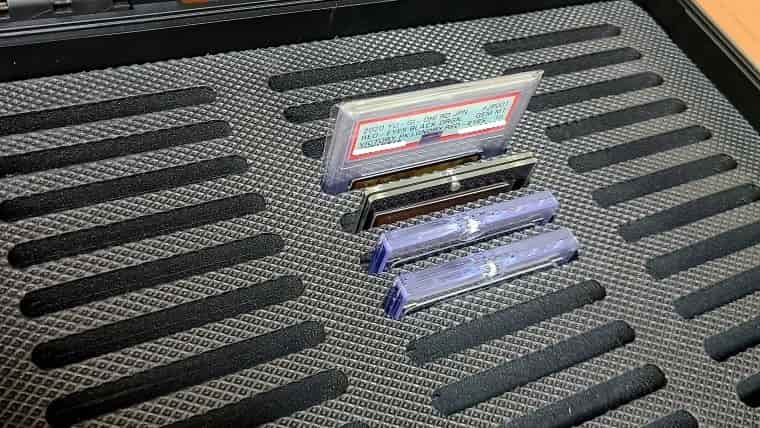 TCGを防水防塵防犯も】おもちゃの神様カードバンクハードネスを