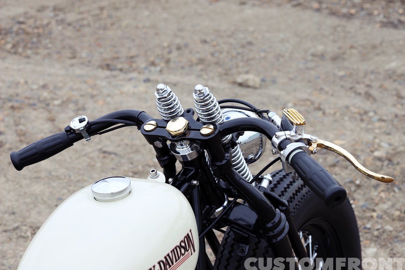 ハーレー ショベルヘッドのリジッドフレームの74スプリンガーカスタム