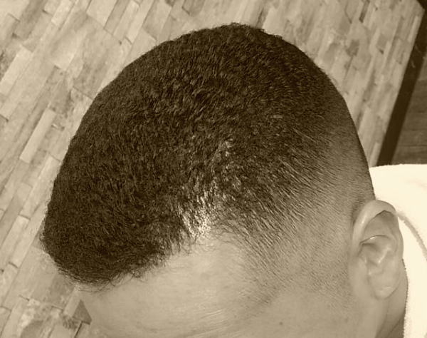 ハードパンチパーマ 横浜市金沢区の理容、床屋さんです。付近は横須賀