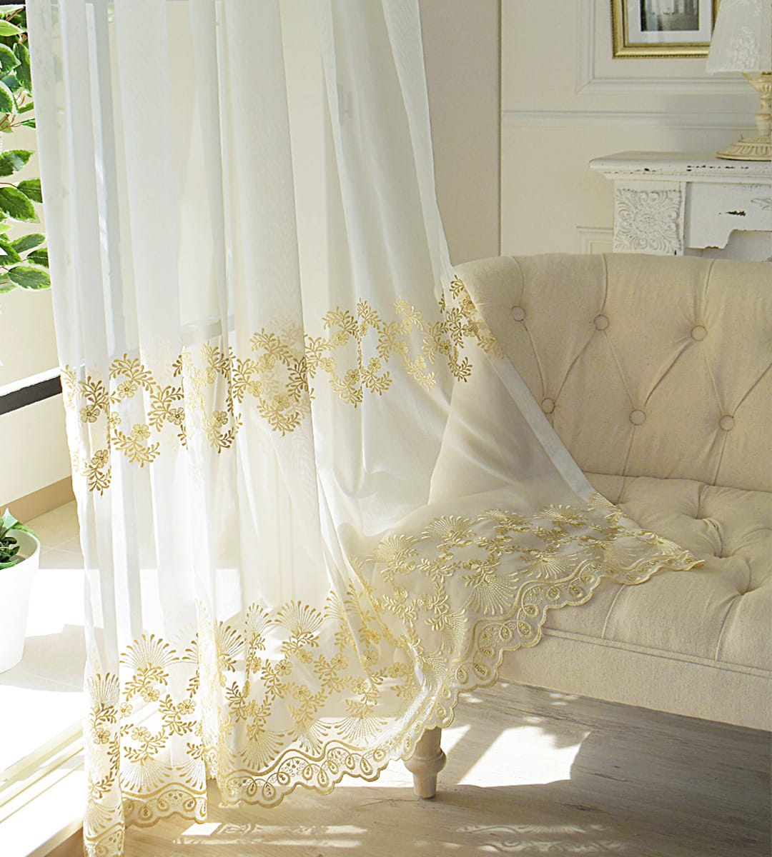 シャンパンゴールドの華やかなトルコ刺繍カフェカーテン| カーテン通販