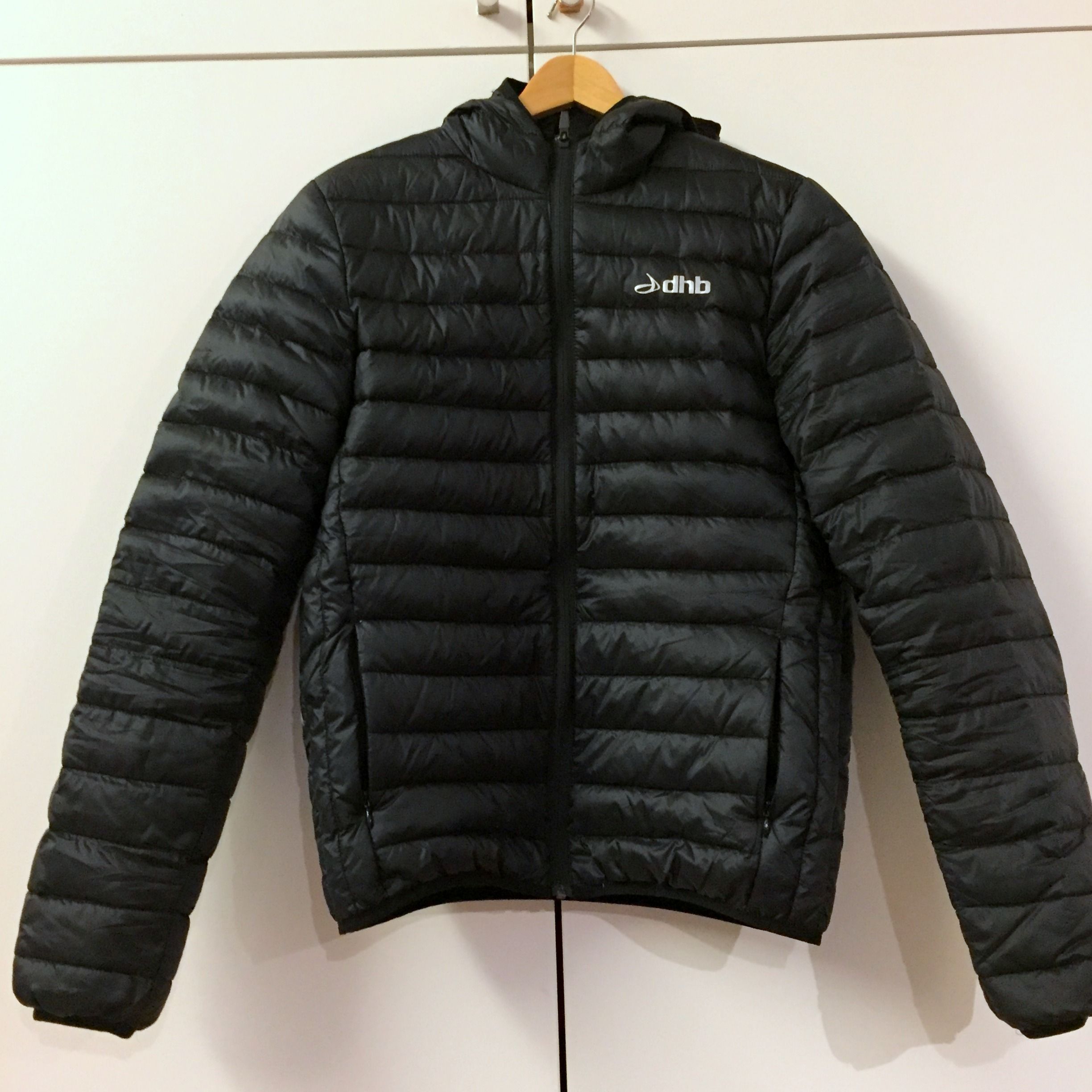 Raphaのダウンジャケットが高価なので、dhbのダウンジャケットを買ってみた