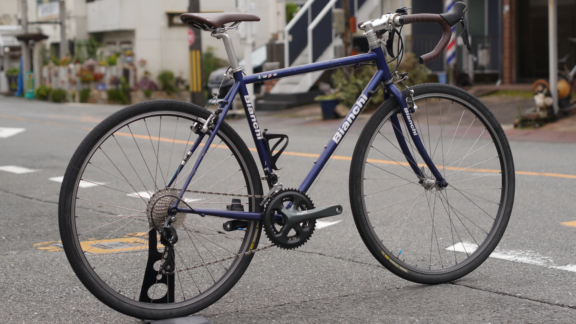 カスタム☆Bianchi 「ビアンキ」LUPO コンポーネント交換のご依頼