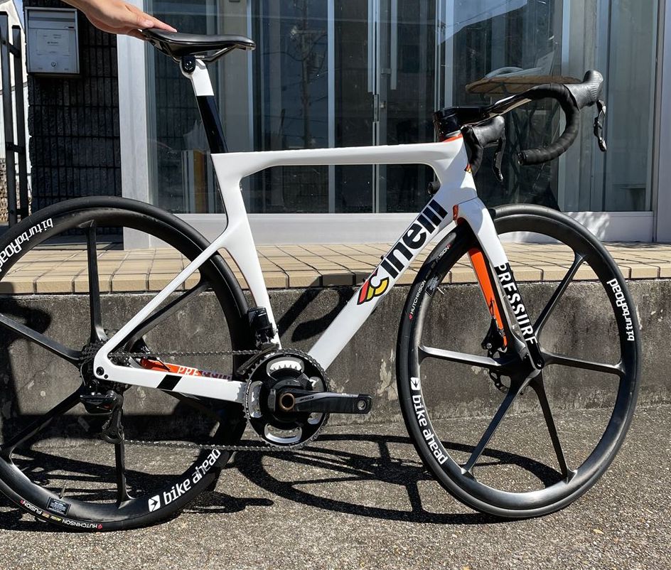 代理店入荷案内☆Cinelli「チネリ」のロードバイク PRESSURE