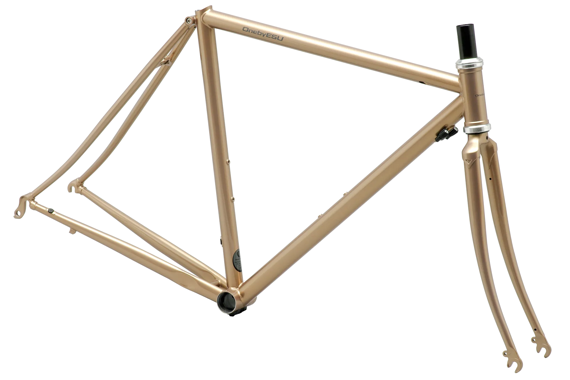 クロモリ＋リムブレーキでの乗り心地にこだわった、10年ぶりの新