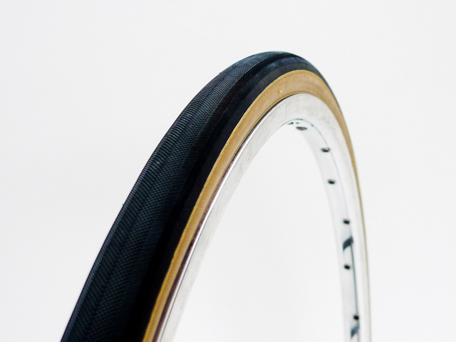 グランボア タイヤ 700C