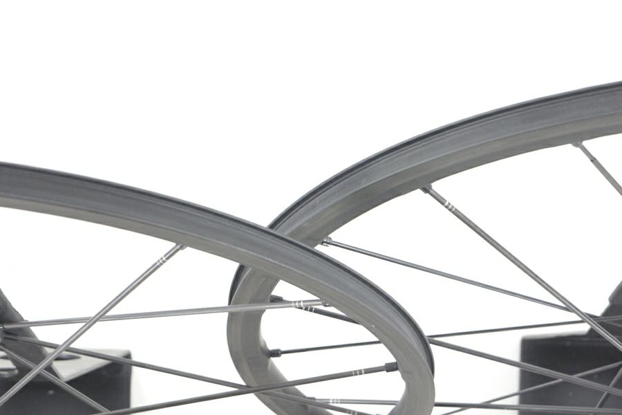 ◇◇マビック MAVIC アールシス R-SYS SLR チューブレスレディ カンパ