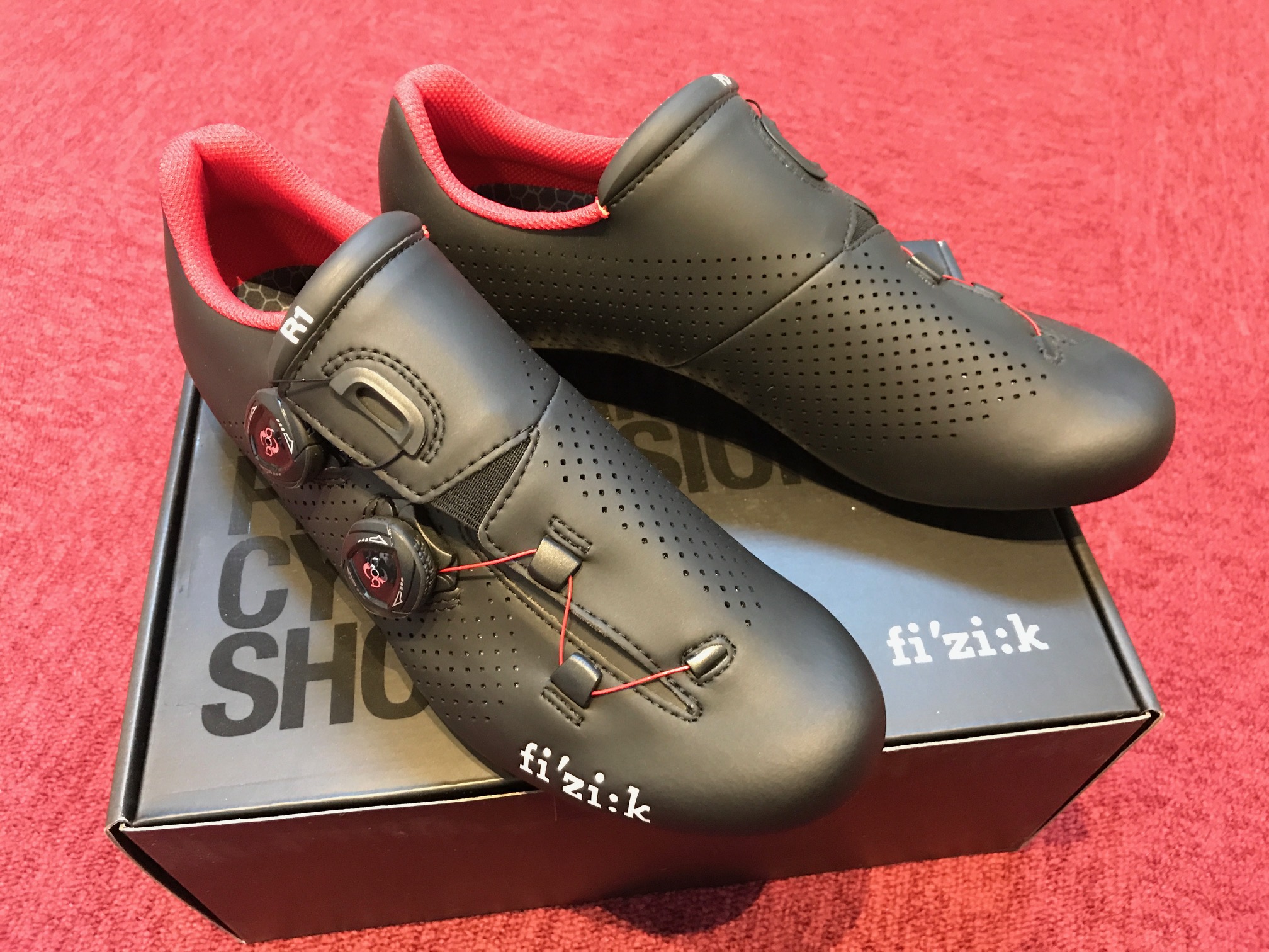 6/21まで】フィジーク R1B シューズ｜店頭試着無料サービス ＆グッズ