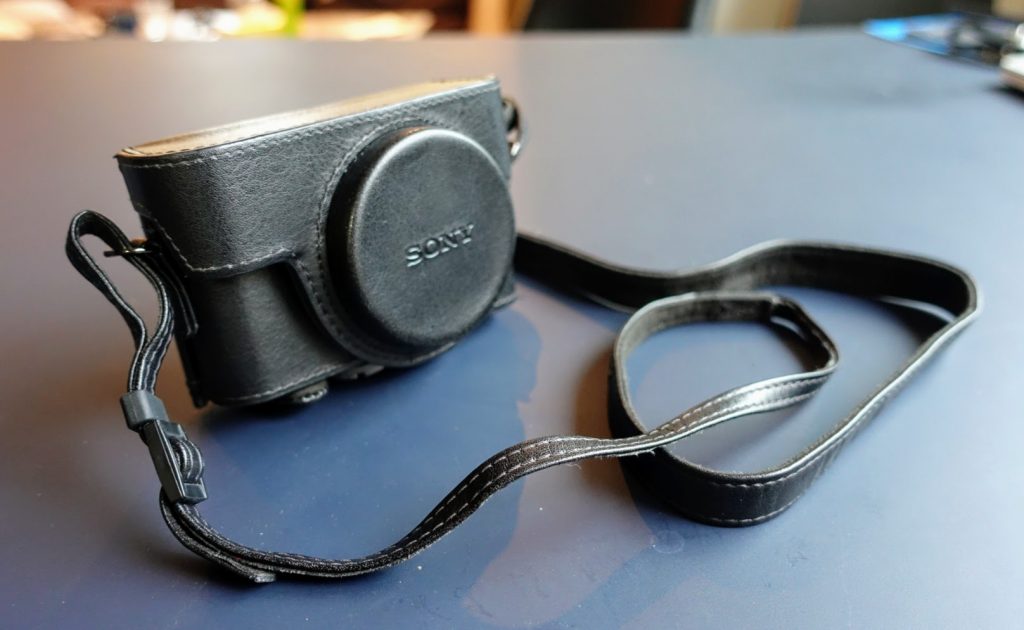 RX100M5純正SONYレザージャケットケース開封レビュー。RXシリーズで