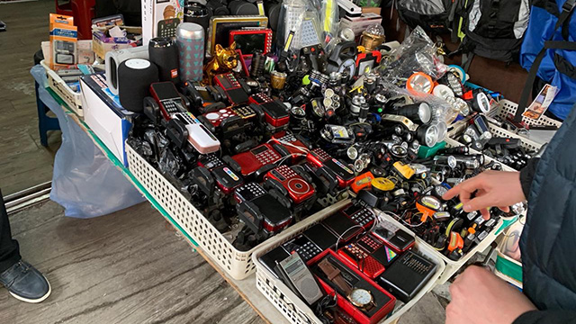 ソウルのガラクタ市で「ポンチャックマシーン」を買う :: デイリー