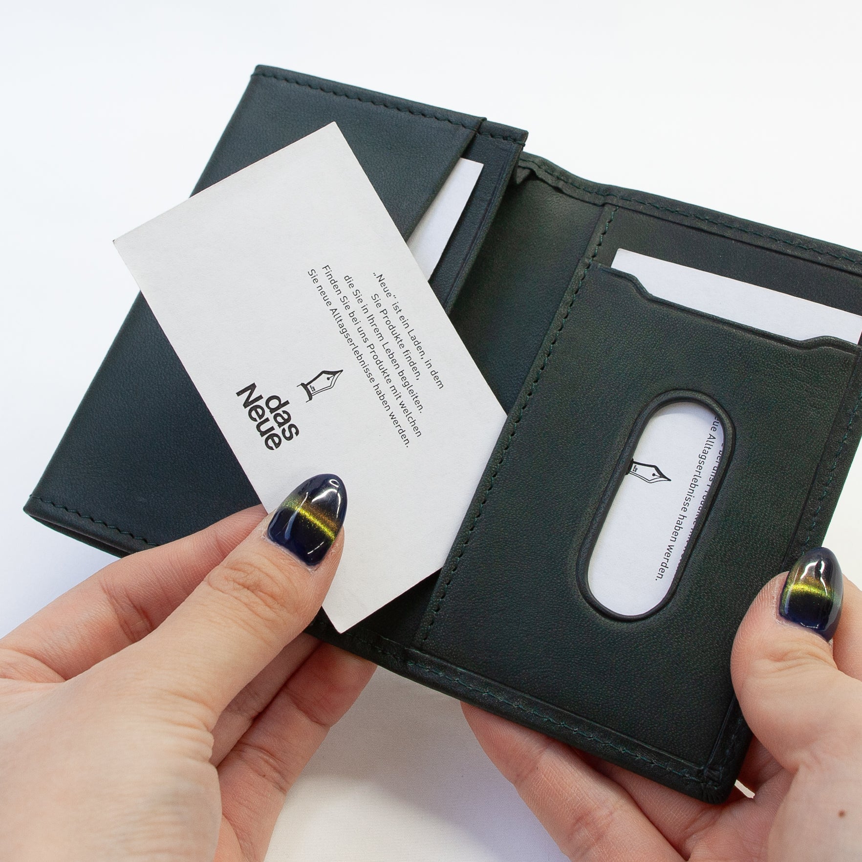 ELBAMATT / パスケース付名刺入れ – Neueオンラインストア｜もっと愛着