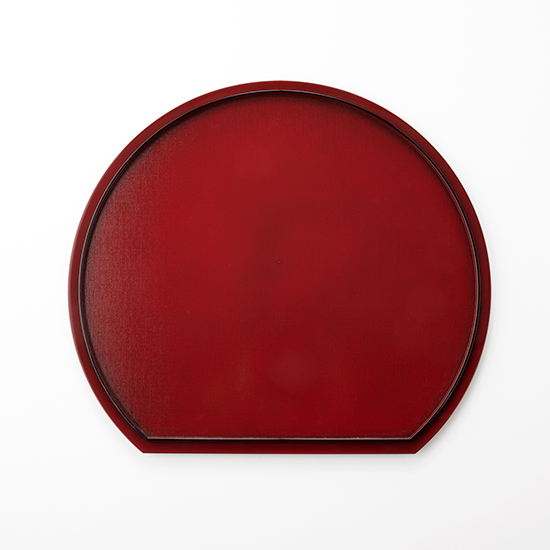 橋本達之助工芸]半月盆36cm (黒塗り/朱塗りリバーシブル) | KOBUNSHA