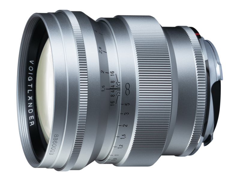 小型軽量な大口径中望遠「NOKTON Vintage Line 75mm F1.5 Aspherical