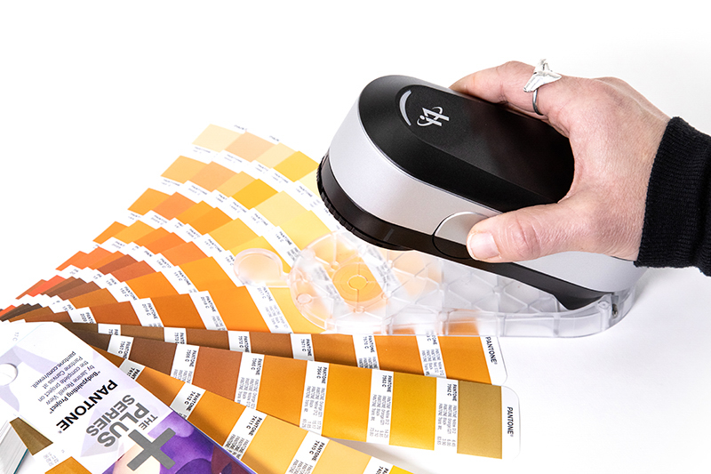 カラーマネージメントツールi1Proシリーズが第3世代に - デジカメ Watch