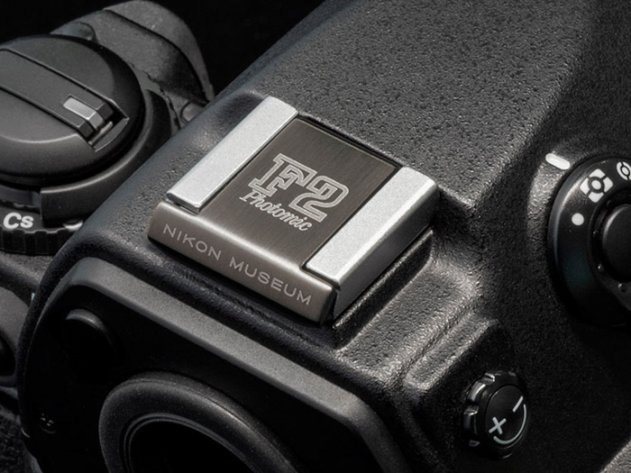 ニコンミュージアム、「F2 Photomic」ロゴ入りのホットシューカバー