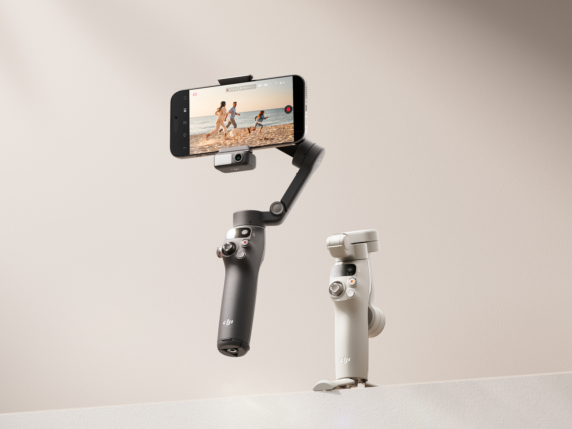 被写体追尾性能が向上したスマホ向けジンバル「DJI Osmo Mobile 7