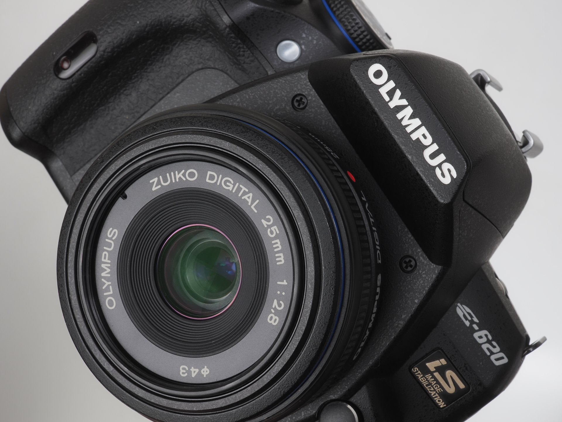 赤城耕一の「アカギカメラ」 第135回：OM-1になれなかったオリンパス