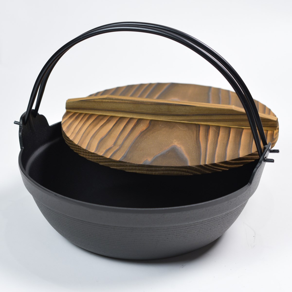 送料無料】 ふる里鍋 深型 36cm ツル付き / 岩鋳 なべ 鉄鍋 鉄分補給