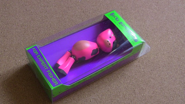 FROG PRODUCTS（フロッグプロダクツ）ウッド牛ドール ピンク牛カラー