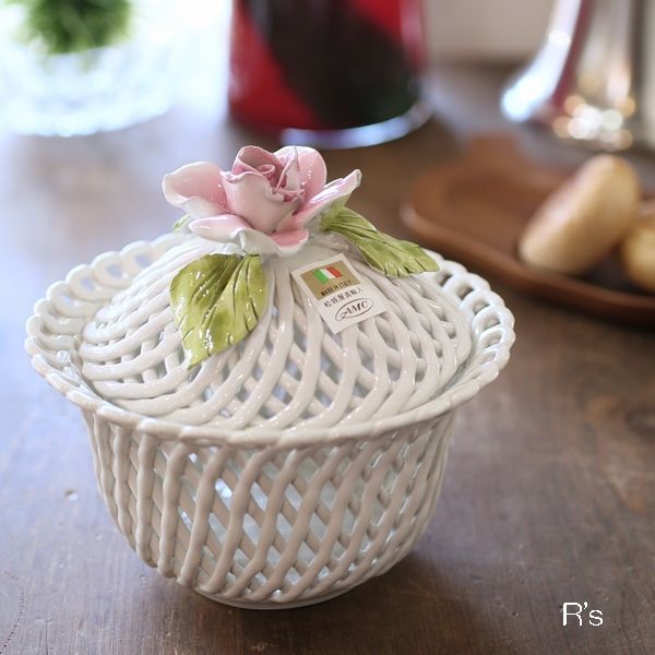 イタリア 陶器かご キャニスター ローズ 未使用品 箱付き（め 4327