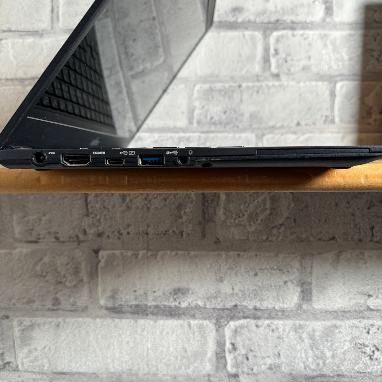 超!!軽量】0.9kg 富士通 LIFEBOOK U938/S / Windows11 & Office2021