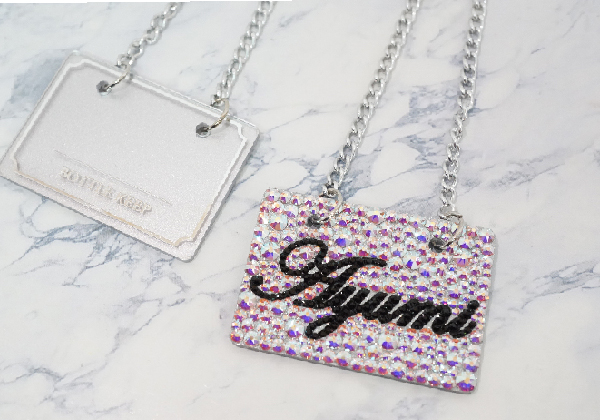 スワロフスキーデコは、特別な贈り物にぴったりです | DecoTiare