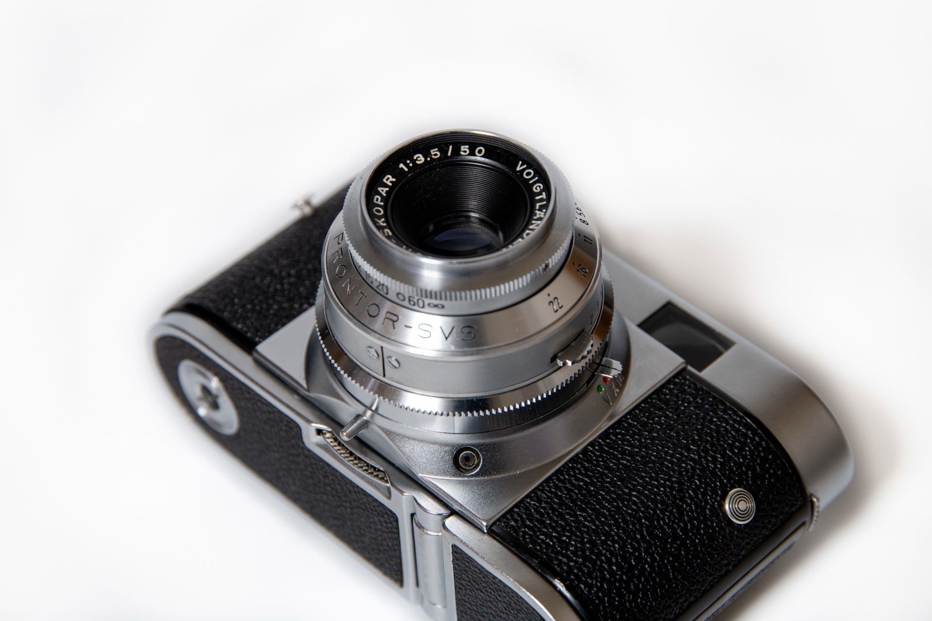フルマニュアルのフィルムカメラ『Voigtlander vito B』が最高にかっこ