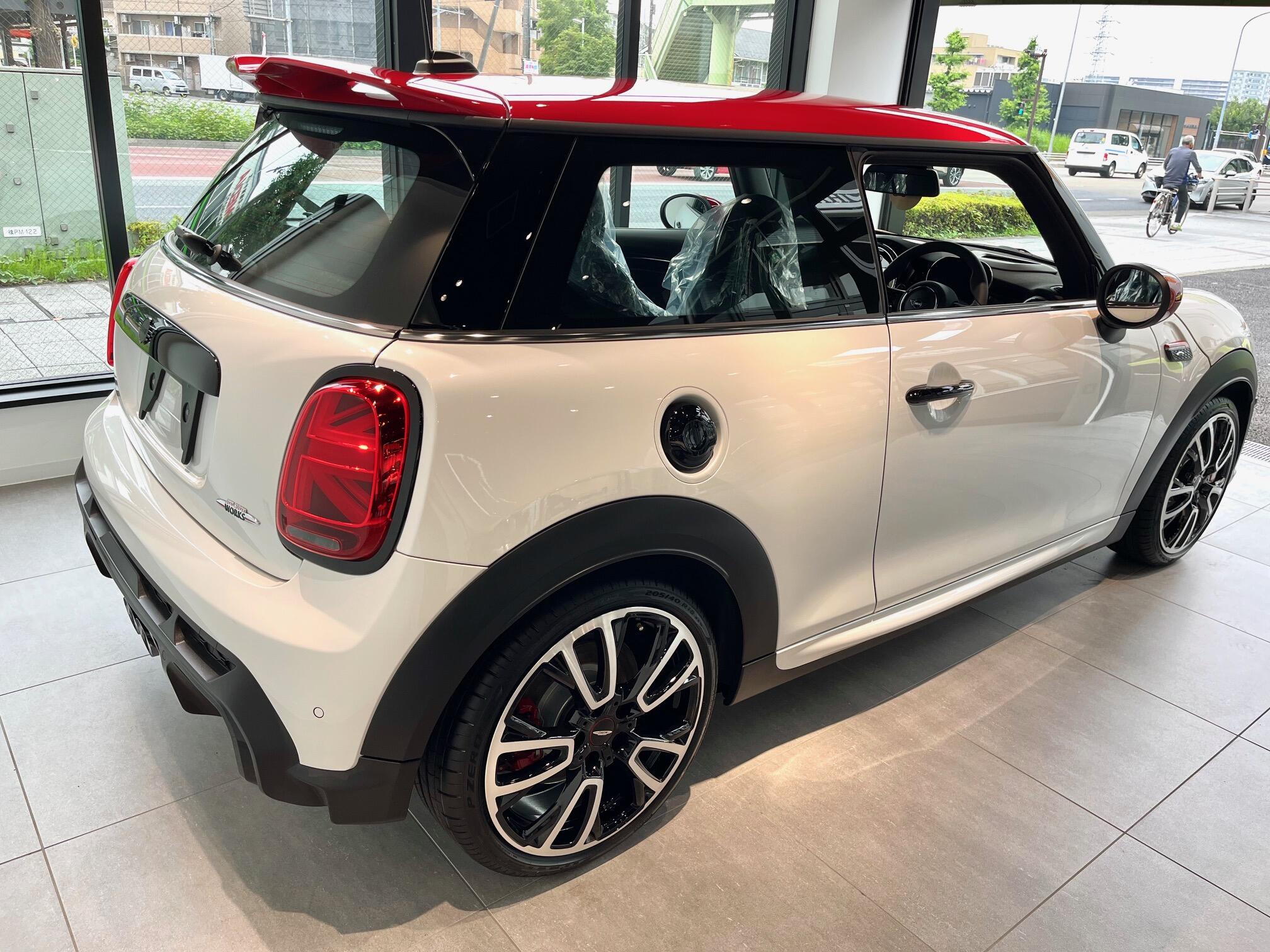 ナノク・ホワイトってどんな色？？ - MINI 八王子／MINI 府中／MINI