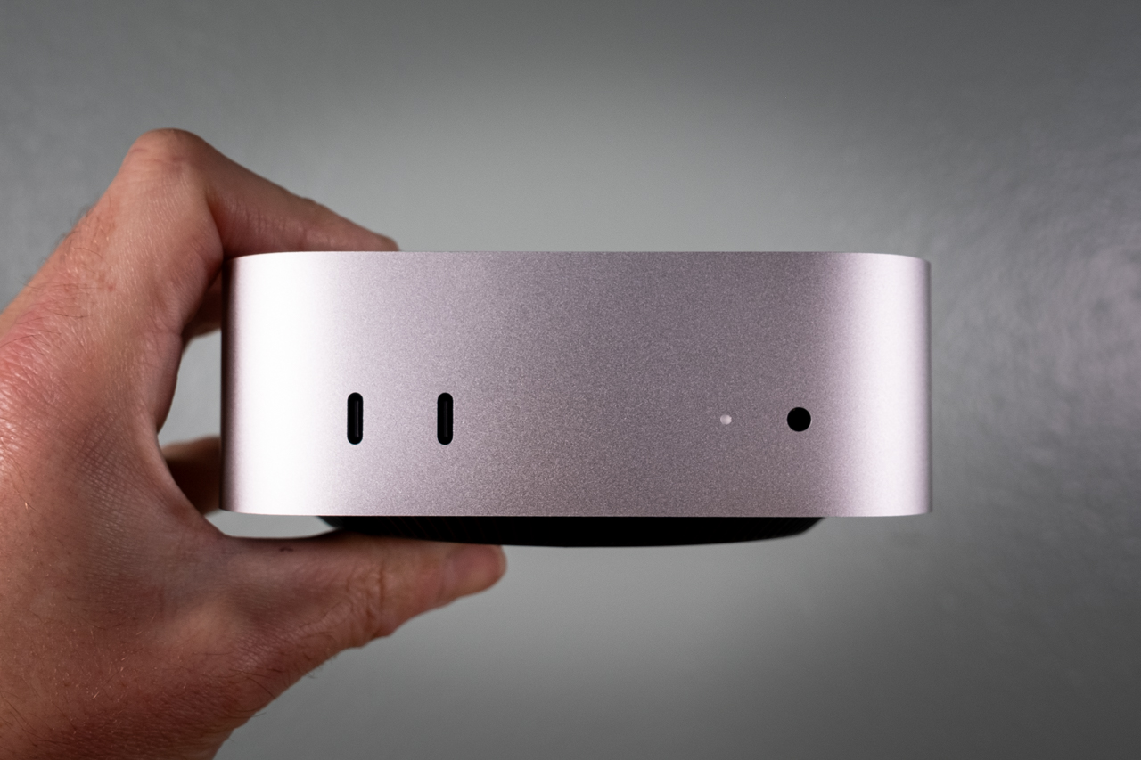 Apple's Newest Mac mini Is Powerful and Incredibly Small