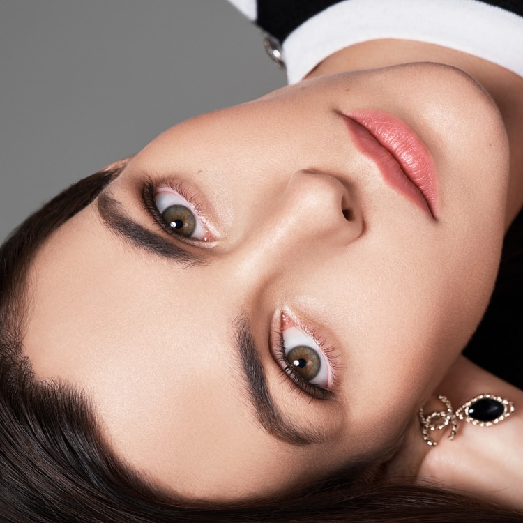 プードゥル ユニヴェルセル リーブル オン-ザ-ゴー リフィル(10 ライト