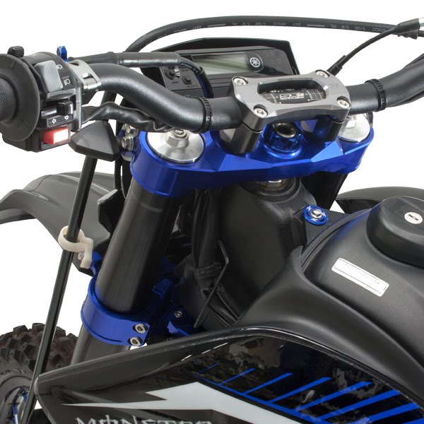 ZETA RACING WR250R/X用トリプルクランプキット ベアリング圧入