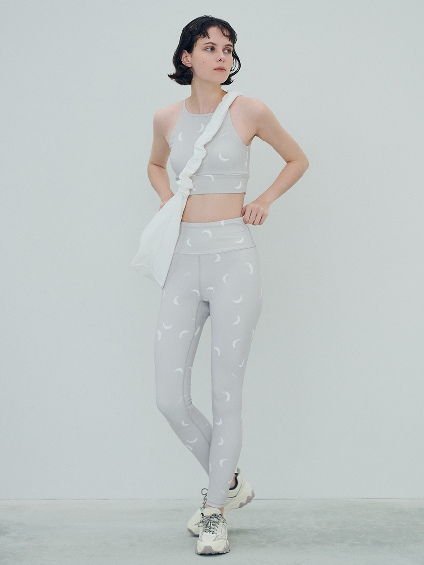 ONLINE限定】HAPPY YOGA 4SET(ブラトップ)｜トップス｜emmi（エミ）の