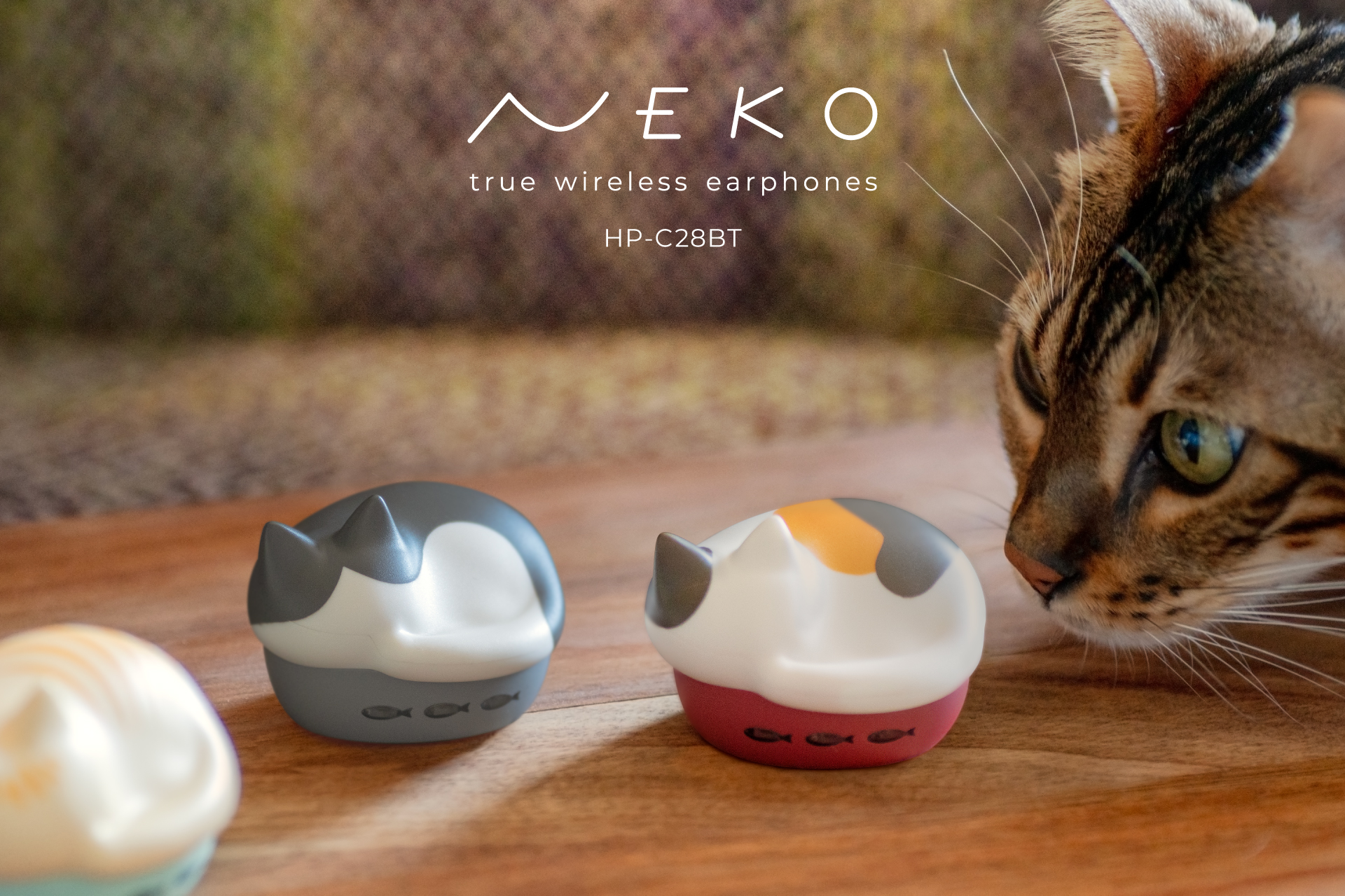 猫モチーフの完全ワイヤレスイヤホン「ラディウスのNEKO」に新色3種が