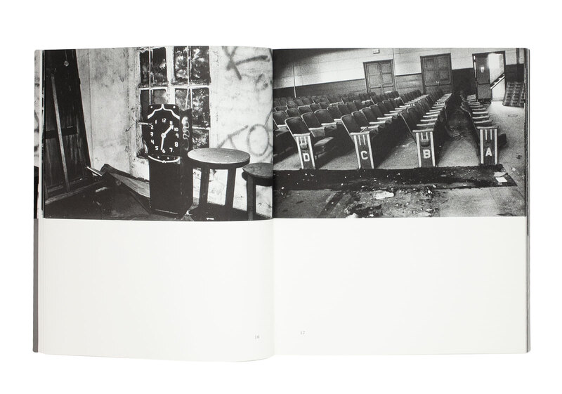 Club & Courts Yokosuka Yokohama - 石内都 | shashasha 写々者 - 写真