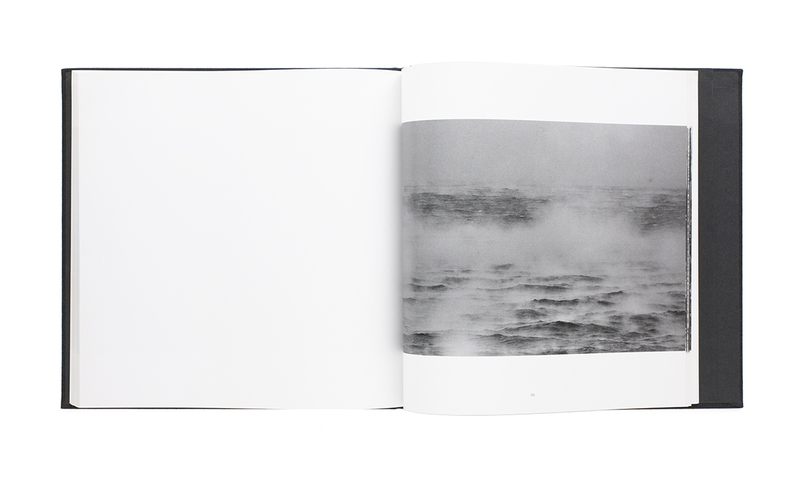 鴉（初版） - 深瀬昌久 | shashasha 写々者 - 写真集とアートブック