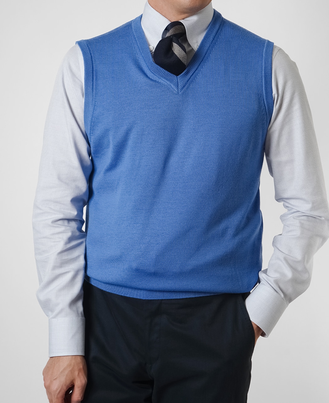 Vネックベスト（12ゲージ）(46 ブルー系): メンズ｜メーカーズシャツ