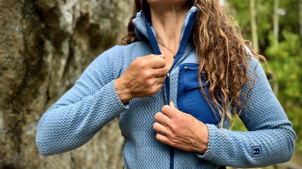 Patagonia R1 Air Full-Zip Hoody - Women's Review | Tested