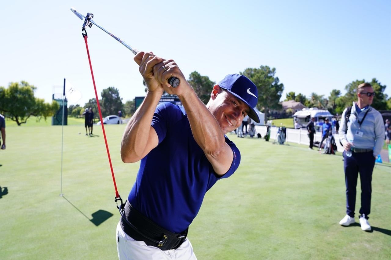 ナンだこの練習器具は？ プロも気になる上達アイテムをPGAツアーの現場