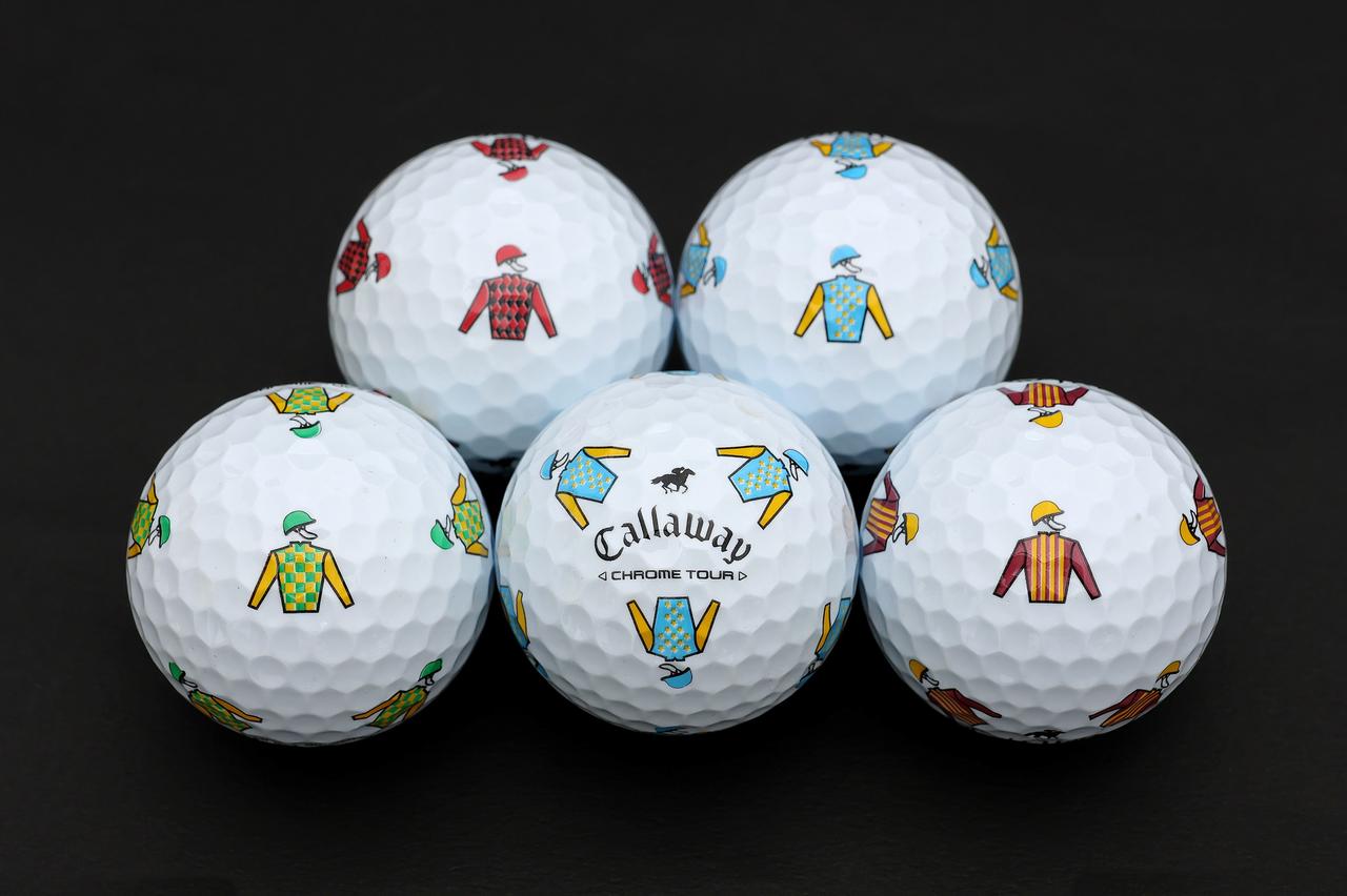なぜボールにジョッキーの服の柄？ キャロウェイから【クロム ツアー