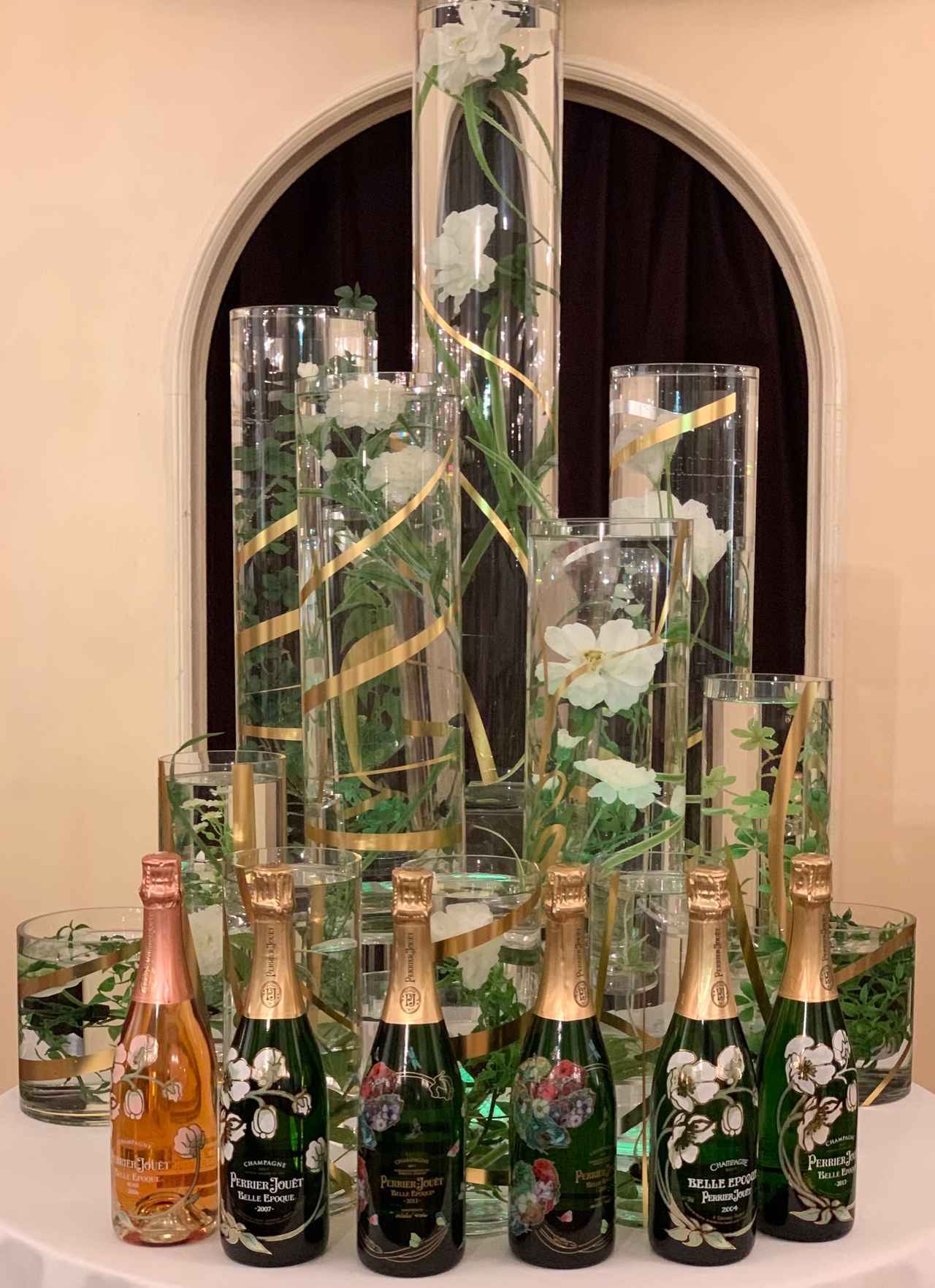 エミール・ガレのアネモネ誕生から120年目の特別デザインボトル