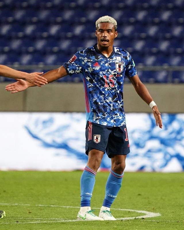 adidasと契約していないのに「日本代表の10番」をつけた8名の選手 (1/3