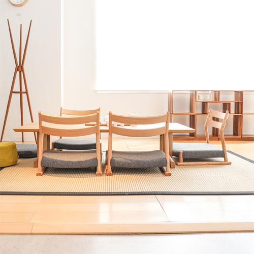 新日本木工制作の低座椅子新日本木工制作の低座