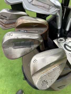 プロギアの40周年記念モデル『PRGR 00 IRON WHITE/BLACK』、10月2日