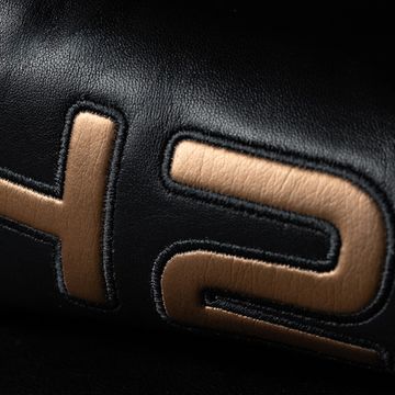 スコッティ・キャメロンの25年以上愛される素材を称えるホリデー