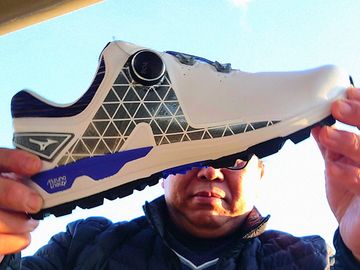 シン貧打爆裂レポート『WAVE HAZARD SL BOA シューズ』 - ゴルフ総合